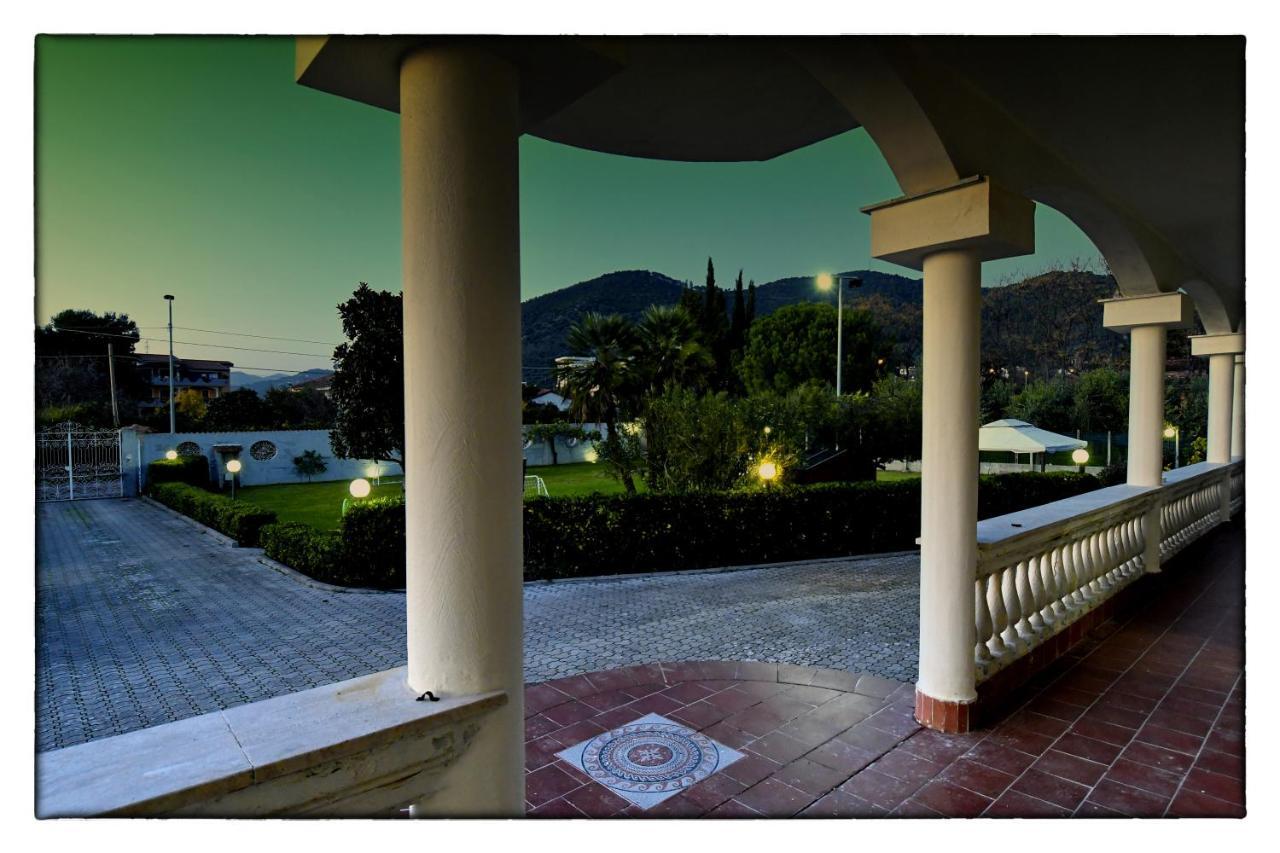 Villa Costiera Салерно Экстерьер фото